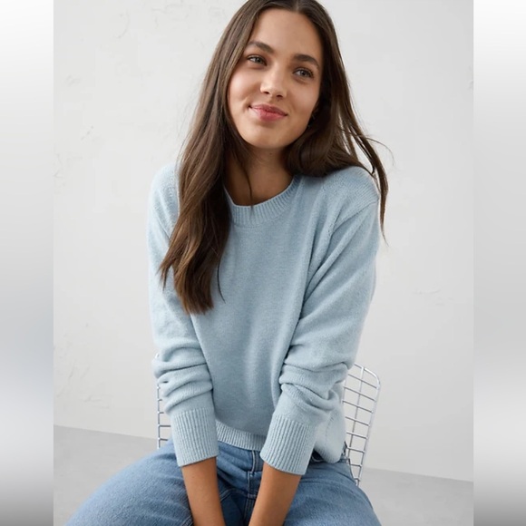 Banana Republic Factory Sweaters - Banana Republic Factory Coveted Crew-Neck Sweater